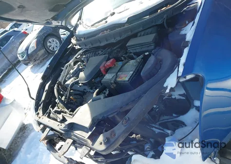 2010 Nissan Rogue S z USA, uszkodzony, nr VIN JN8AS5MV5AW141537